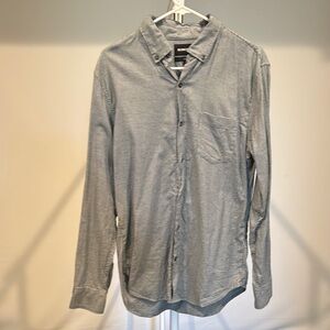 Bonobos Casual Button Down Shirt with Long Sleeves. Slim fit